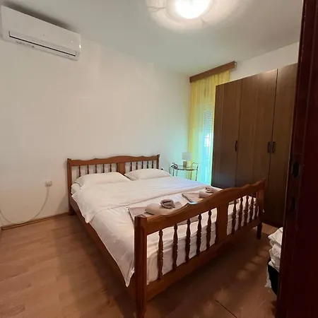 Apartment Lucija 
