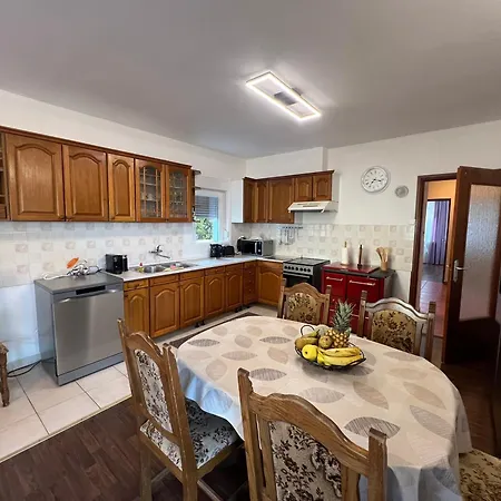 Apartment Lucija 