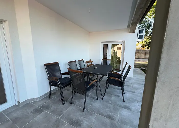 Apartment Lucija \